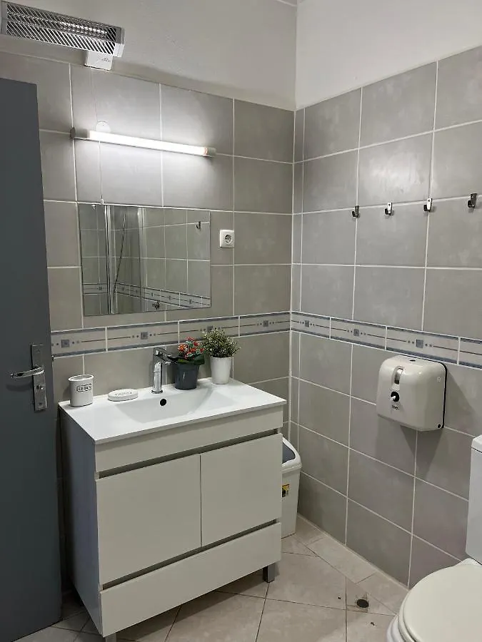 Villa Paradis Pera - Quartos Para Ferias 0*,  Portugal