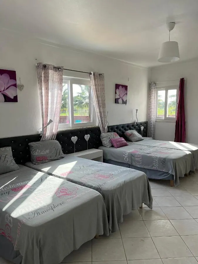 Villa Paradis Pera - Quartos Para Ferias Casa de hóspedes