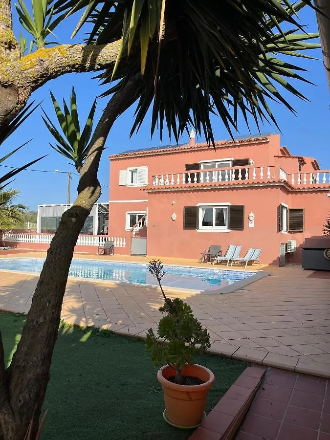 Villa Paradis Pera - Quartos Para Ferias 0*,
